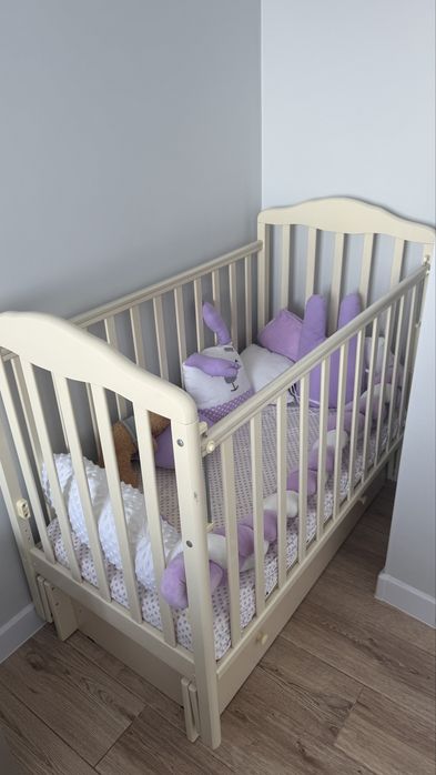 Детская кроватка