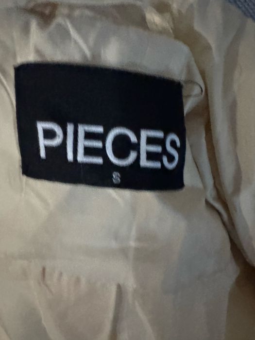 продам пуховик женский s