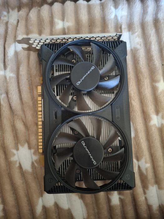 Продаю видеокарту Gainward GTX 1650 Ghost 4GB GDDR6