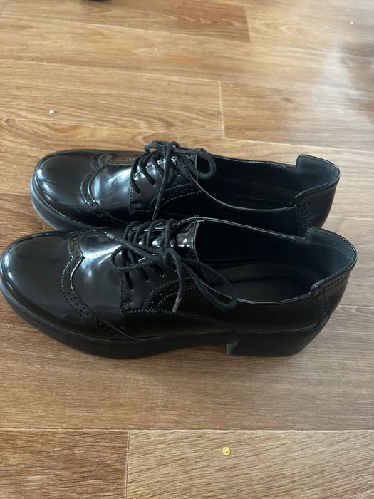 Обувь женская(оксфорды)