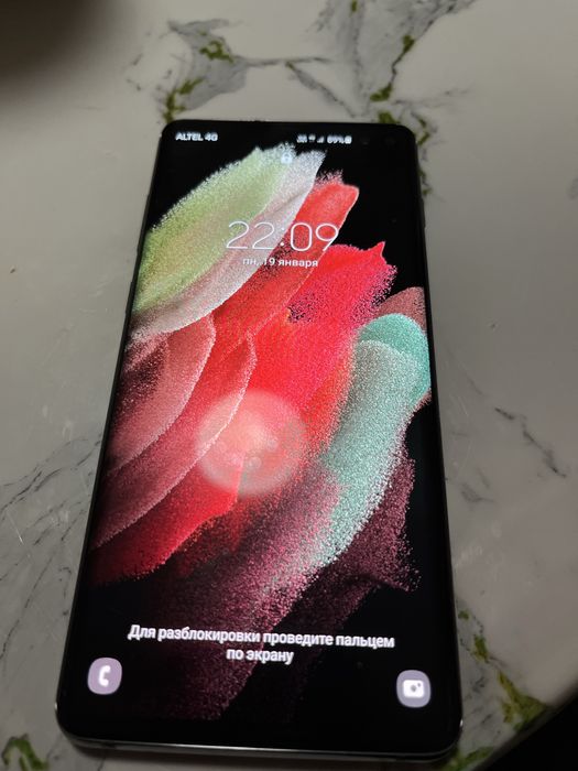 Продам самсунг S10+ вьетнам