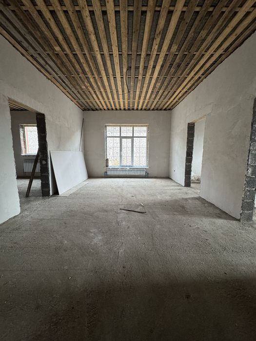 Асан новый дом возле школы