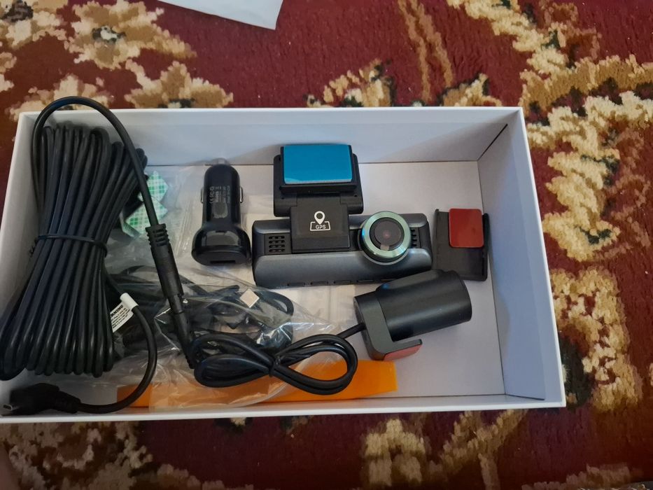 Azdome 550 pro видеорегистратор