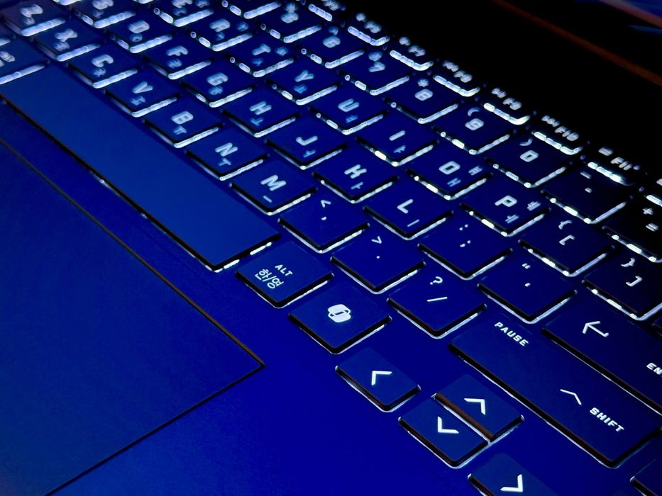 DELL g15 pro GAMING notebook i7 HX pROCESSORLI RTX3050 6GB