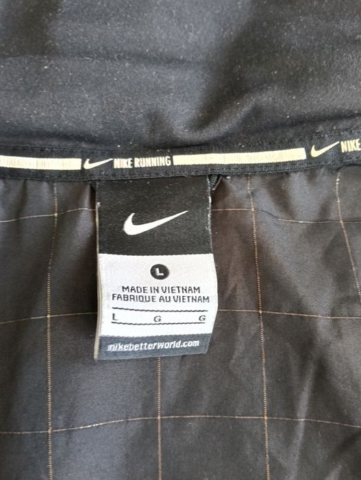 Мъжка ветровка Nike (L) 30€