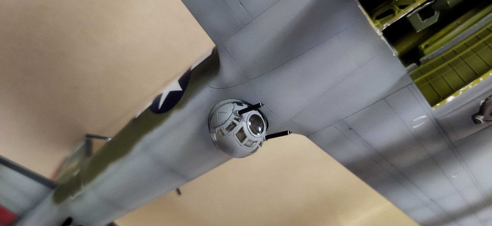 модель самолёта B-17F Flying Fortress 1/72 Academy