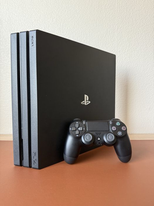Игровая Приставка PS4 Pro 1 TB