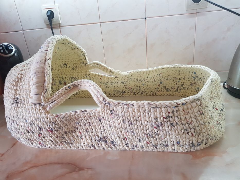 Плетен бебешки кош / Мойсеева кошница