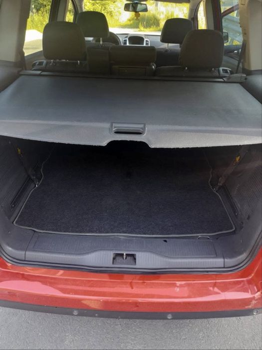 Opel Zafira an fab. 2013 benzină + Gaz cmc.1,6 euro 5
