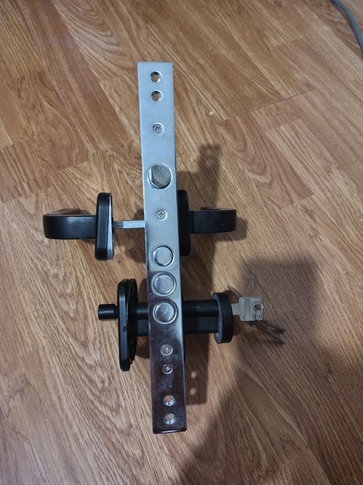 Продам замок дверной