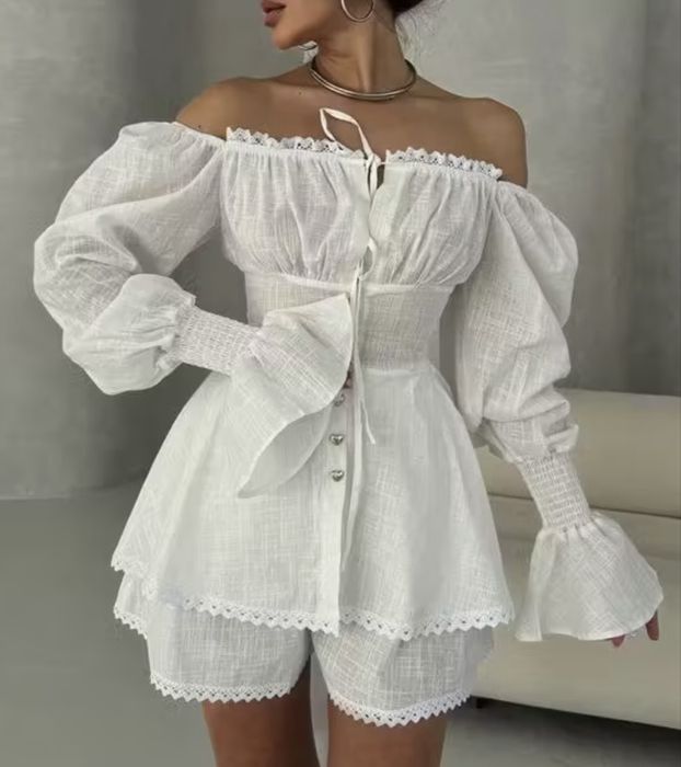 Белая двойка из льна