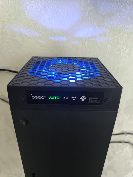 Продам Xbox series X