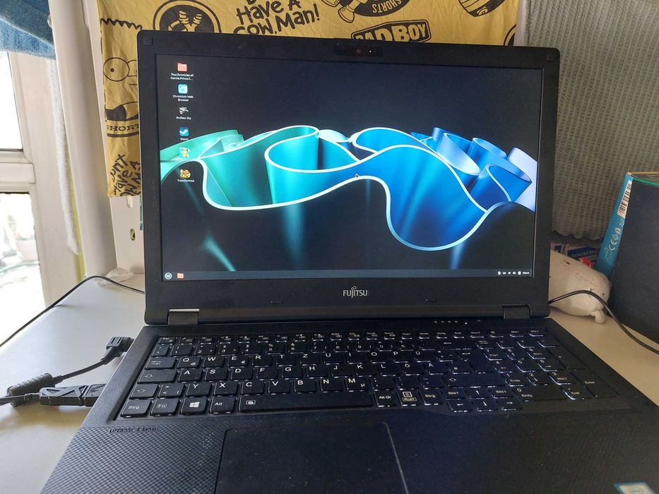 Лаптоп Fujitsu E558