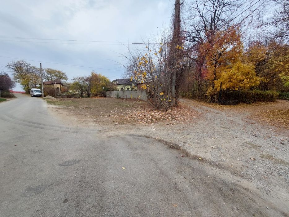 Teren lângă conacul Belu Urlati Prahova