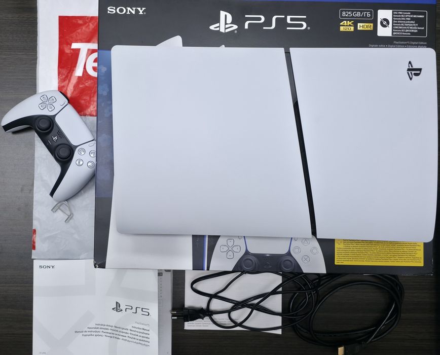 КАТО НОВ 825GB Sony PlayStation 5 | PS5 Digital Гаранция Техномаркет 2028г.