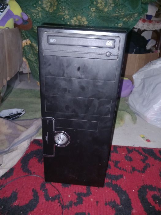 Calculatoare ieftine. Schimb sau vând