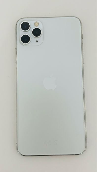 Vand Iphone 11 Pro Max culoare silver