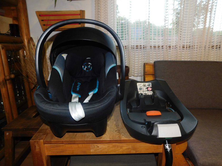 Pachet Cybex: Scoica Cybex Aton 4 + bază Isofix