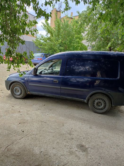 Продам машину Opel