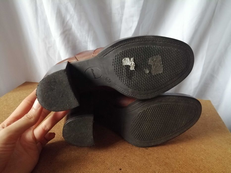 №36 Bata дамски боти естествена кожа