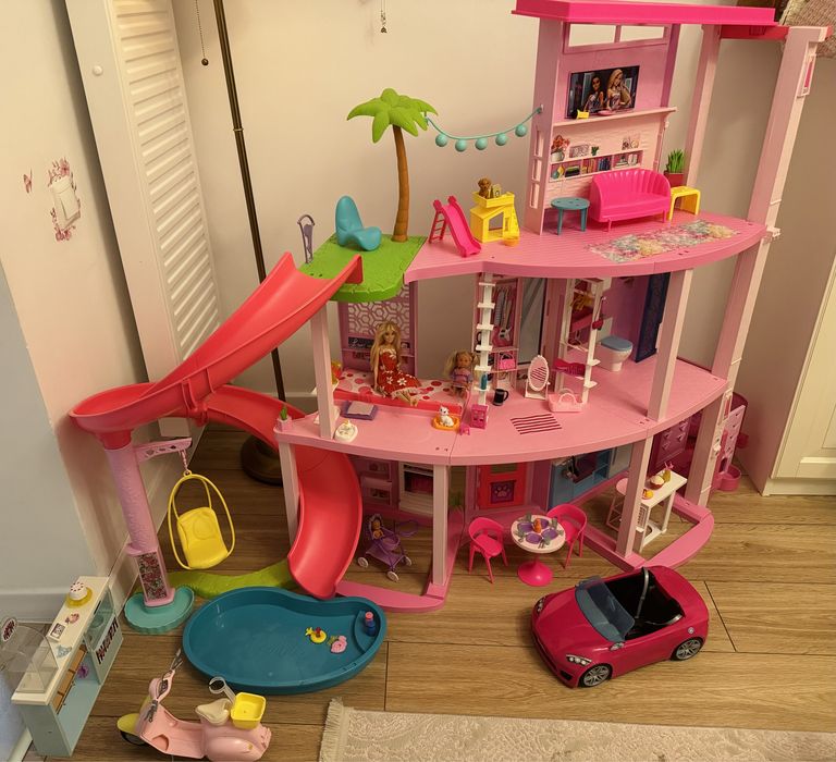 Casa de papusi Mattel, Barbie dream house