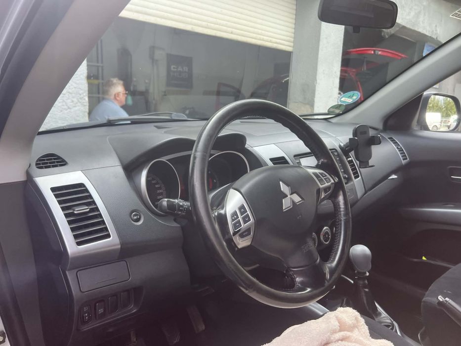 Se vinde Mitsubishi Outlander 4x4