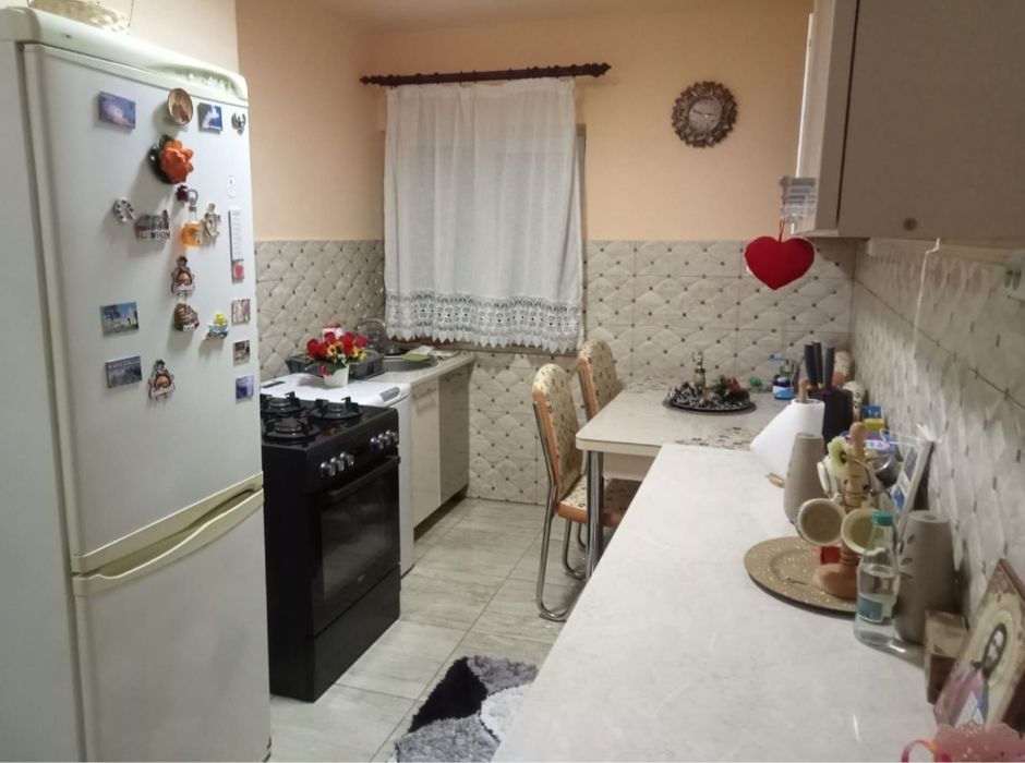 Vând apartament în apropierea Stațiunii Vârtop
