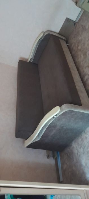 Продам раздвижной диван