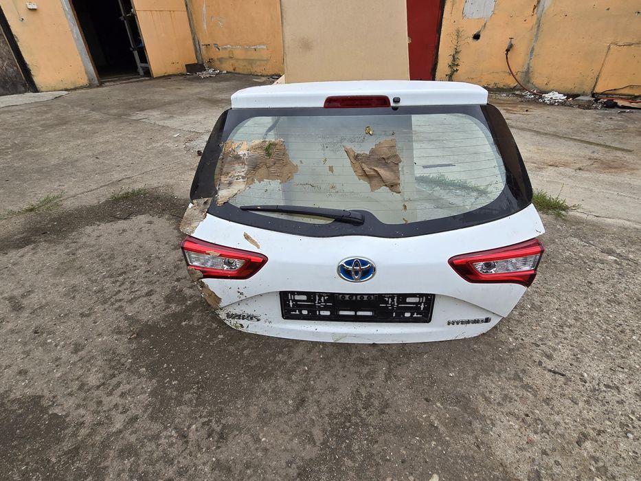 Toyota yaris hayon complet impecabil fara defecte
