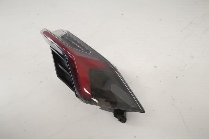 Стоп Десен Преден Ъгъл Led Оригинален В Добро Състояние Ламборджини Ур