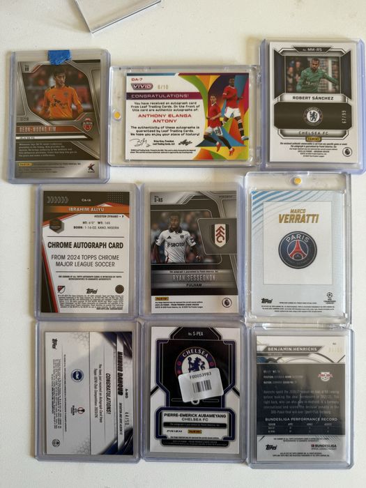 Футоблни карти с автографи auto Topps Panini