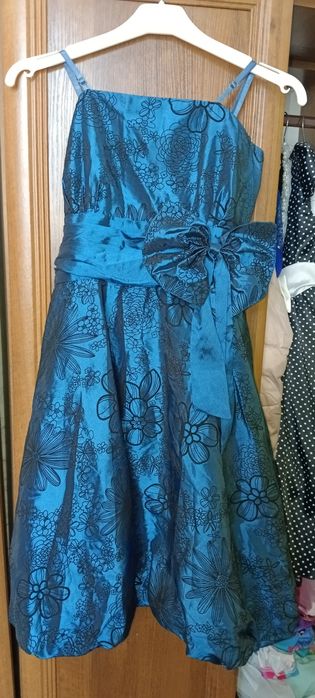 Продам красивые платья