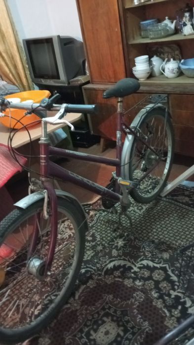 Велосипед спортивный скоростной