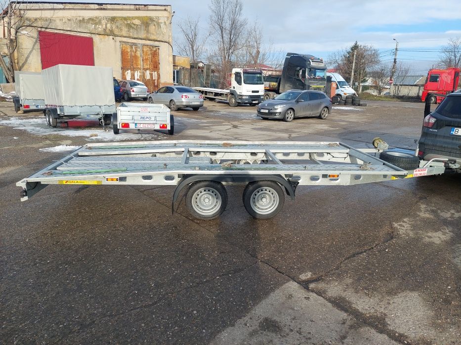 Remorca remorci de inchiriat cu prelata și fără 750 kg