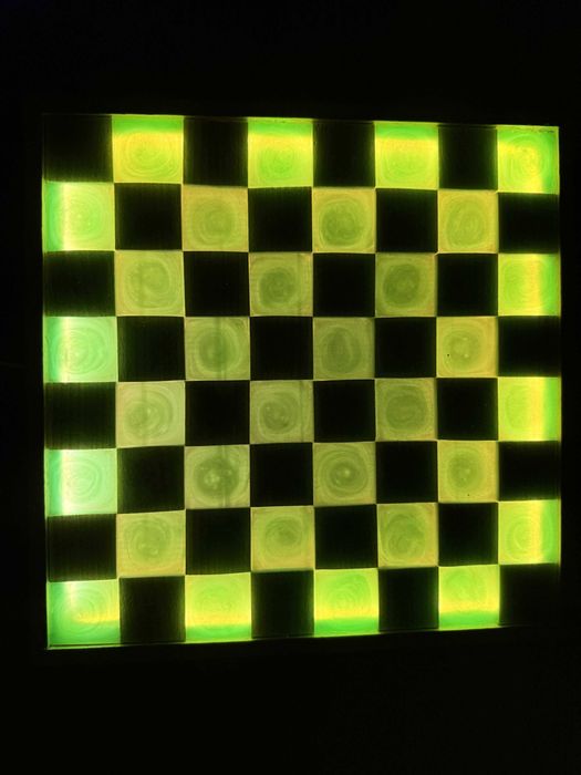 Уникален, ръчно изработен светещ декоративен шах