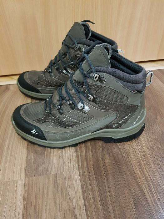 Bocanci barbati, pentru drumetie sau zapada, marimea 41