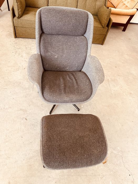 IKEA VEDBO – дизайнерско въртящо се кресло с табуретка