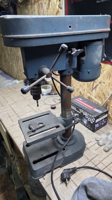 Сверлильный станок