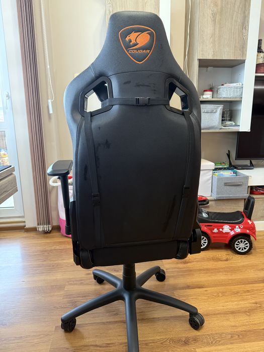 Геймърски стол Cougar Armor S