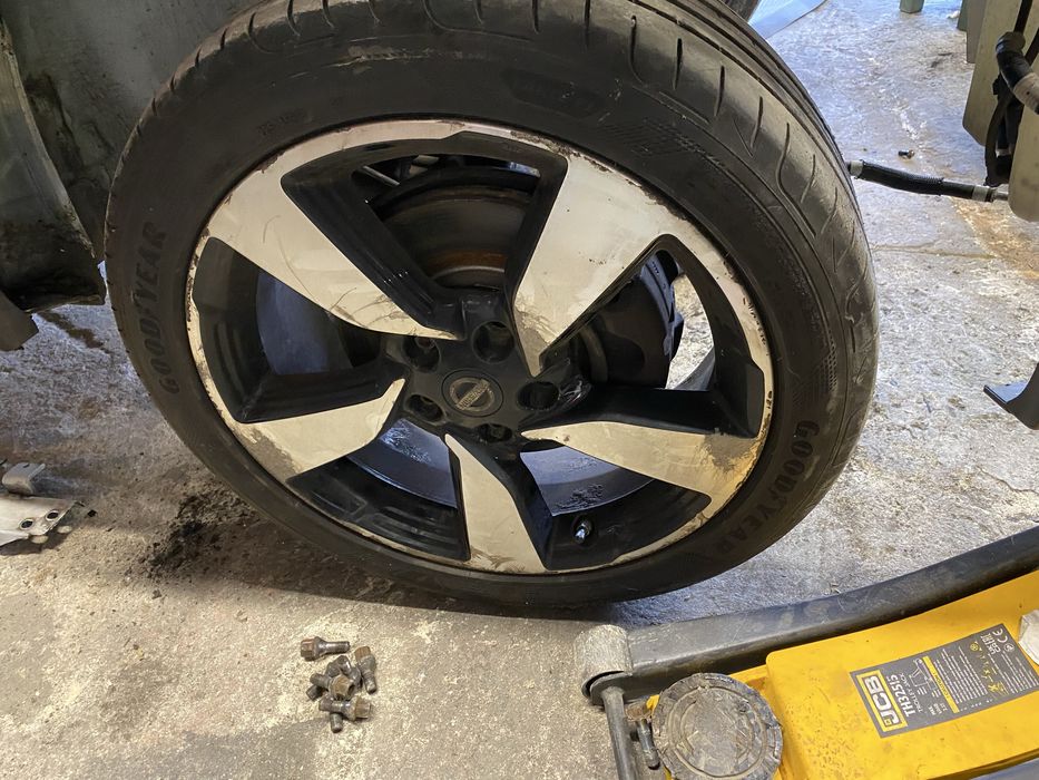 Джанти с гуми нисан кашкай джук  2016г 18цола