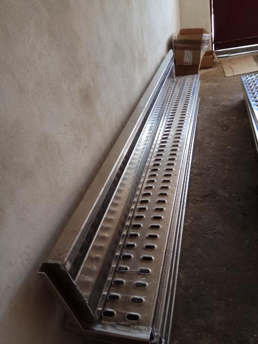 Rampe incarcare platforme auto NOI!!!