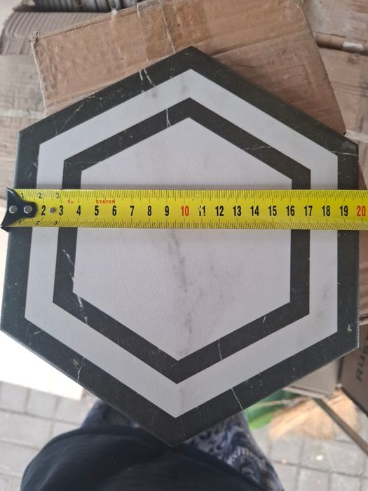 Кафель на пол. На стен