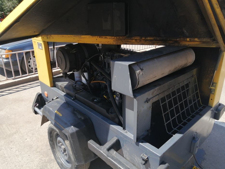 Продам  компрессор Atlas copco Xas 66,