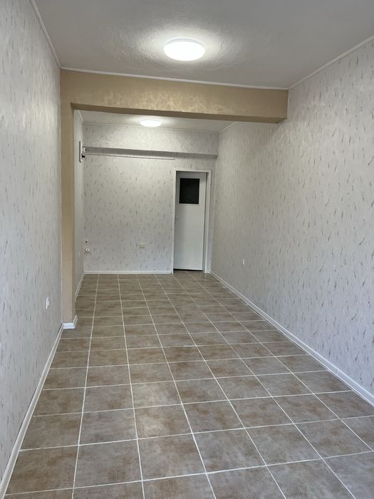 Дава се под наем Магазин в Пловдив, Гагарин - 22 кв.м за 398.82 € - Снимка #2