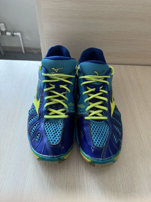 Mizuno кроссовка. Оригинал