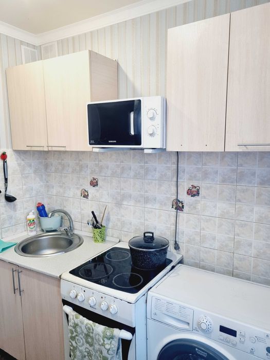 Сдам  2 комн квартиру в центре