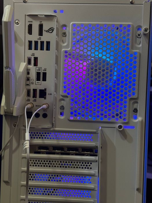 Оппок комп излаётганмидингиз таёри бор