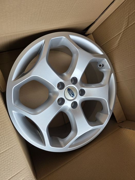 Jante de aliaj pentru Ford pe 17 marca rc wheels  model  333