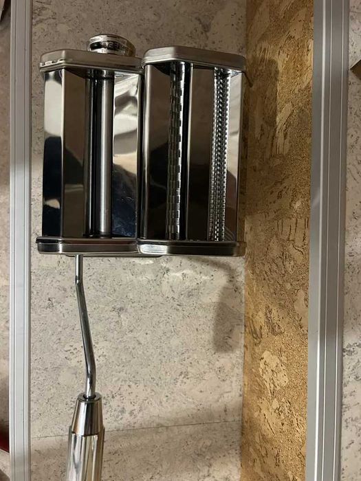 Ръчна машина за прясна паста