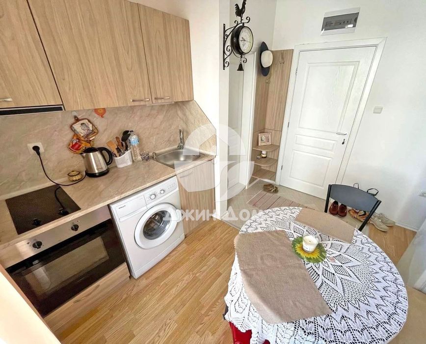 Продава се Двустаен апартамент в к.к. Слънчев бряг - 35 кв.м за 1872 €/кв.м - Снимка #2